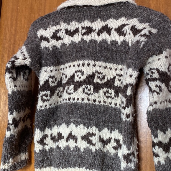 Vintage Cowichan Indian Sweater - Picture 13 of 16